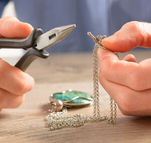 necklace-chain-repair-image